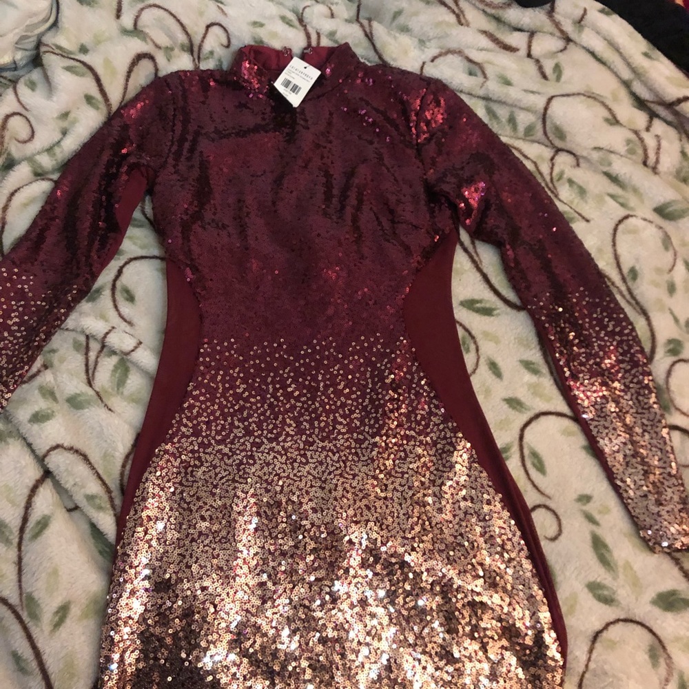 BRAND NEW  fashion nova Dress !!!